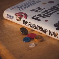 Review / The Friendship War